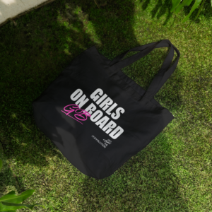 Totem Bag Girls on Board the (R)evolution